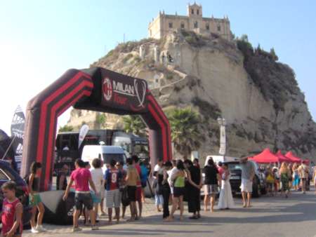 A Tropea la sesta tappa del Milan Tour