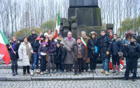 Gli alunni della III B della Scuola Media in visita ai campi di sterminio