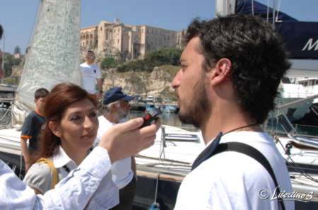 A Tropea la barca a vela Martinez... Impunito