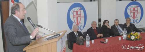 Michele Accorinti,Tavolo relatori