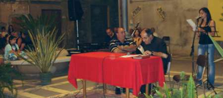 Presentazione del libro Il profumo delle ginestre,  della comunit di Zaccanopoli