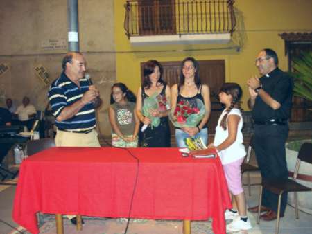 Presentazione del libro Il profumo delle ginestre,  della comunit di Zaccanopoli