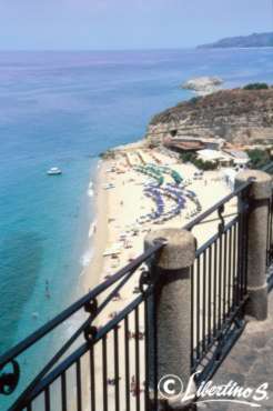 Tropea - Affaccio Villetta "Liano" (foto Salvatore Libertino)