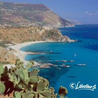 Ricadi - Spiaggia di Capo Vaticano (foto Salvatore Libertino)