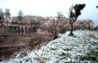 Tropea sotto la neve il 31/01/1999 (foto Salvatore Libertino)